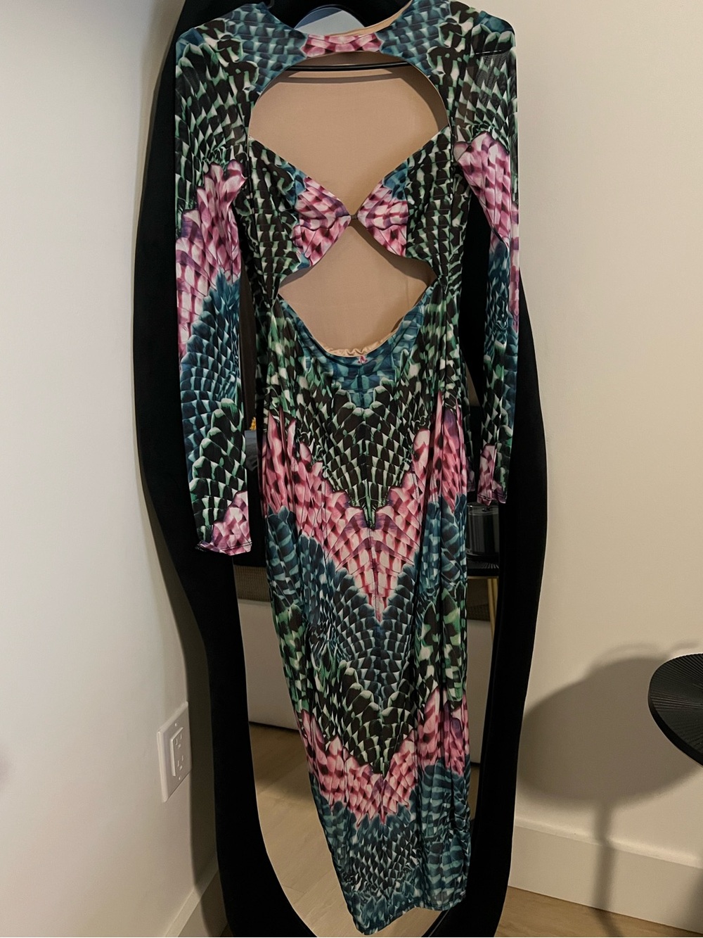 Geometric Cutout Long-Sleeve Maxi Dress in Teal & Pink